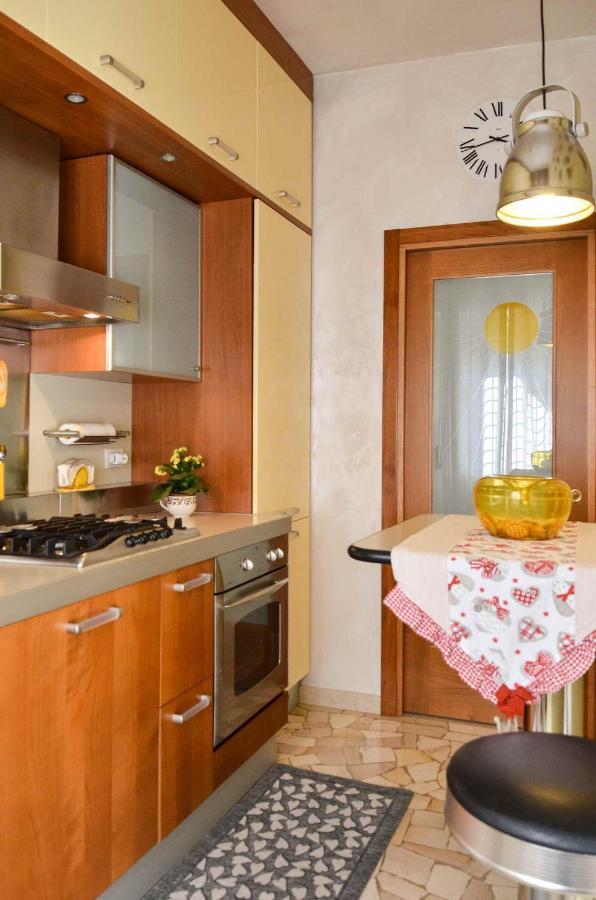 Appartamento Di Silvia - Silvia'S Apartment Віченца Екстер'єр фото